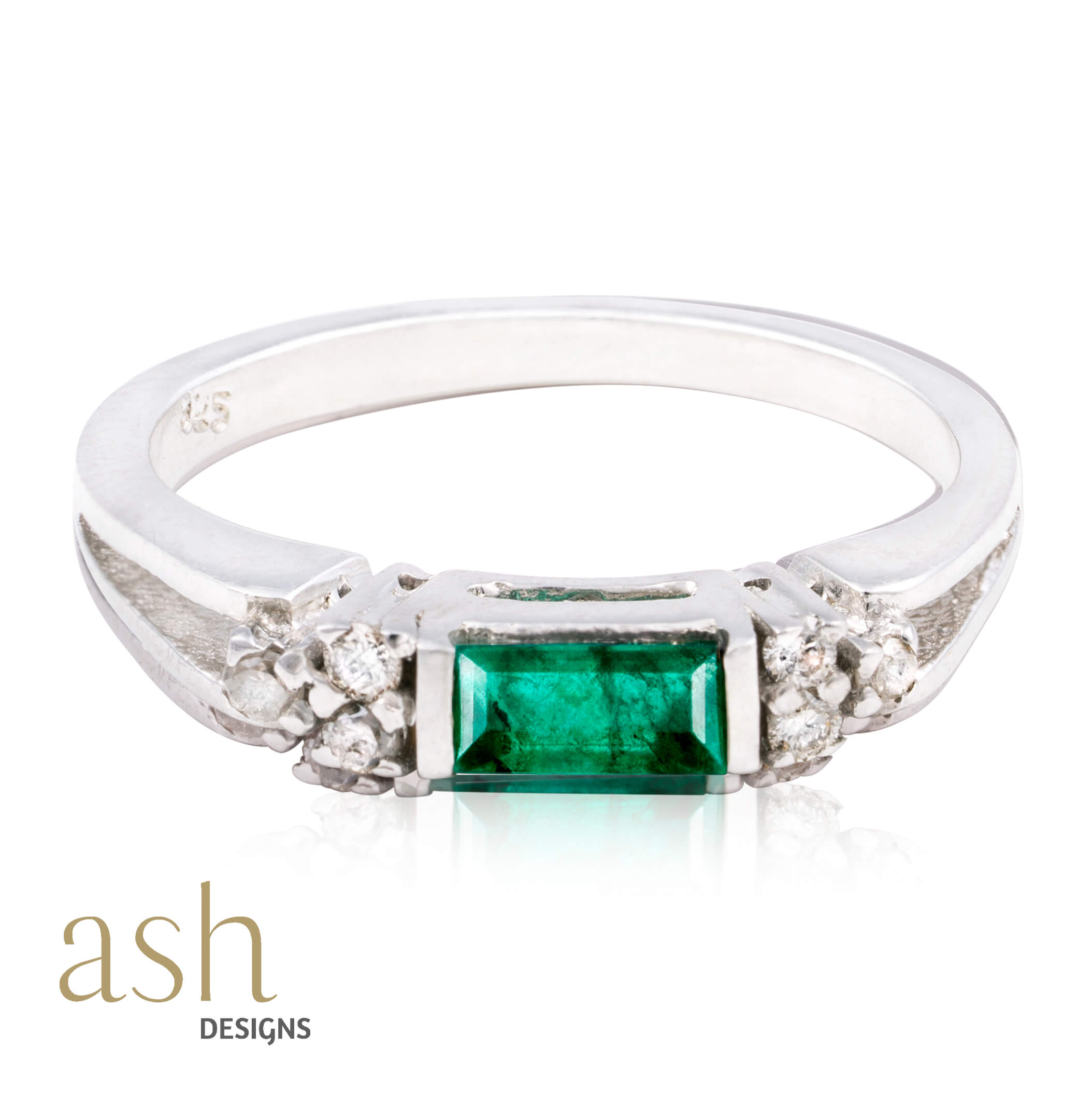 Belle Emerald and Diamond Ring