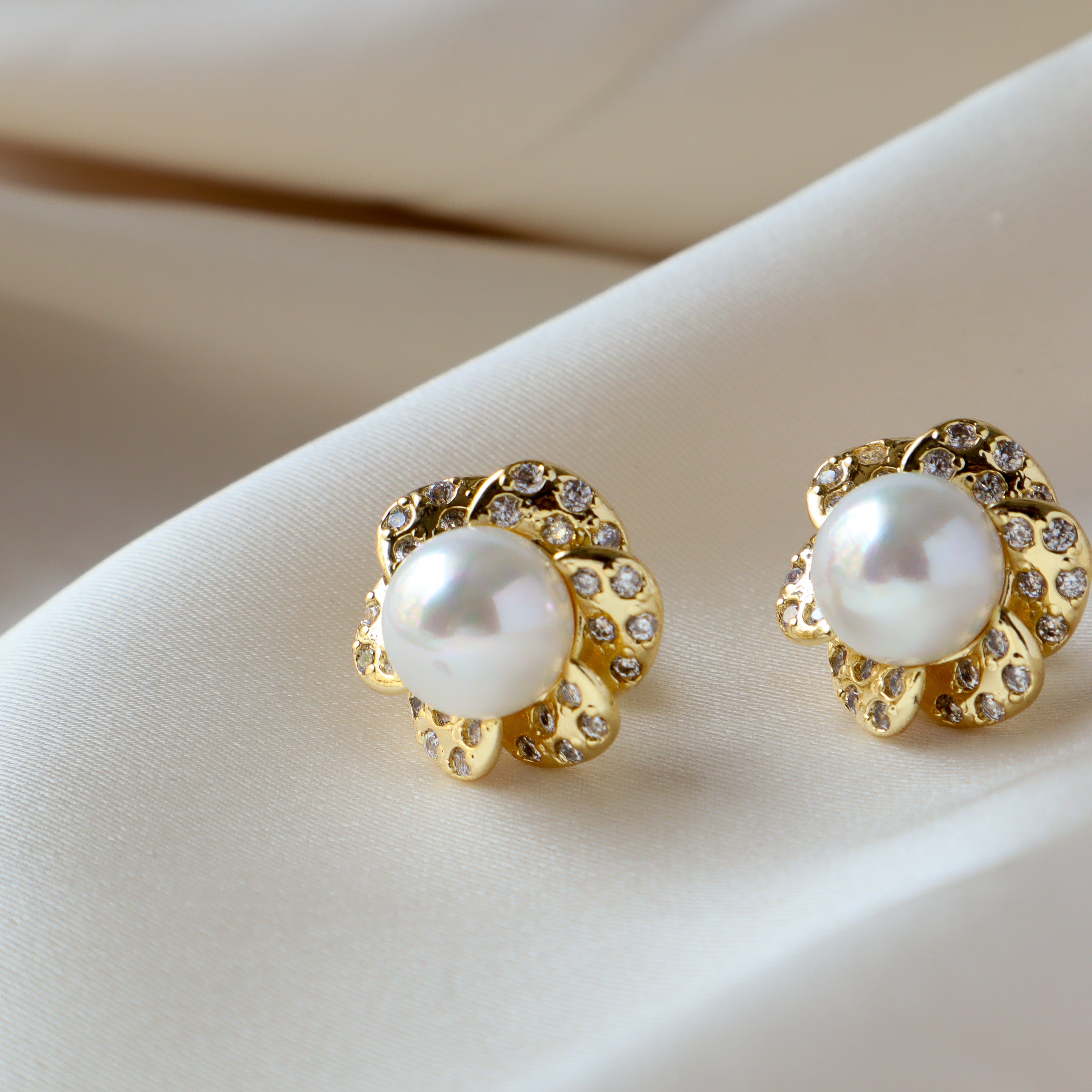 Pearl Flower 18K Gold Plated Earrings