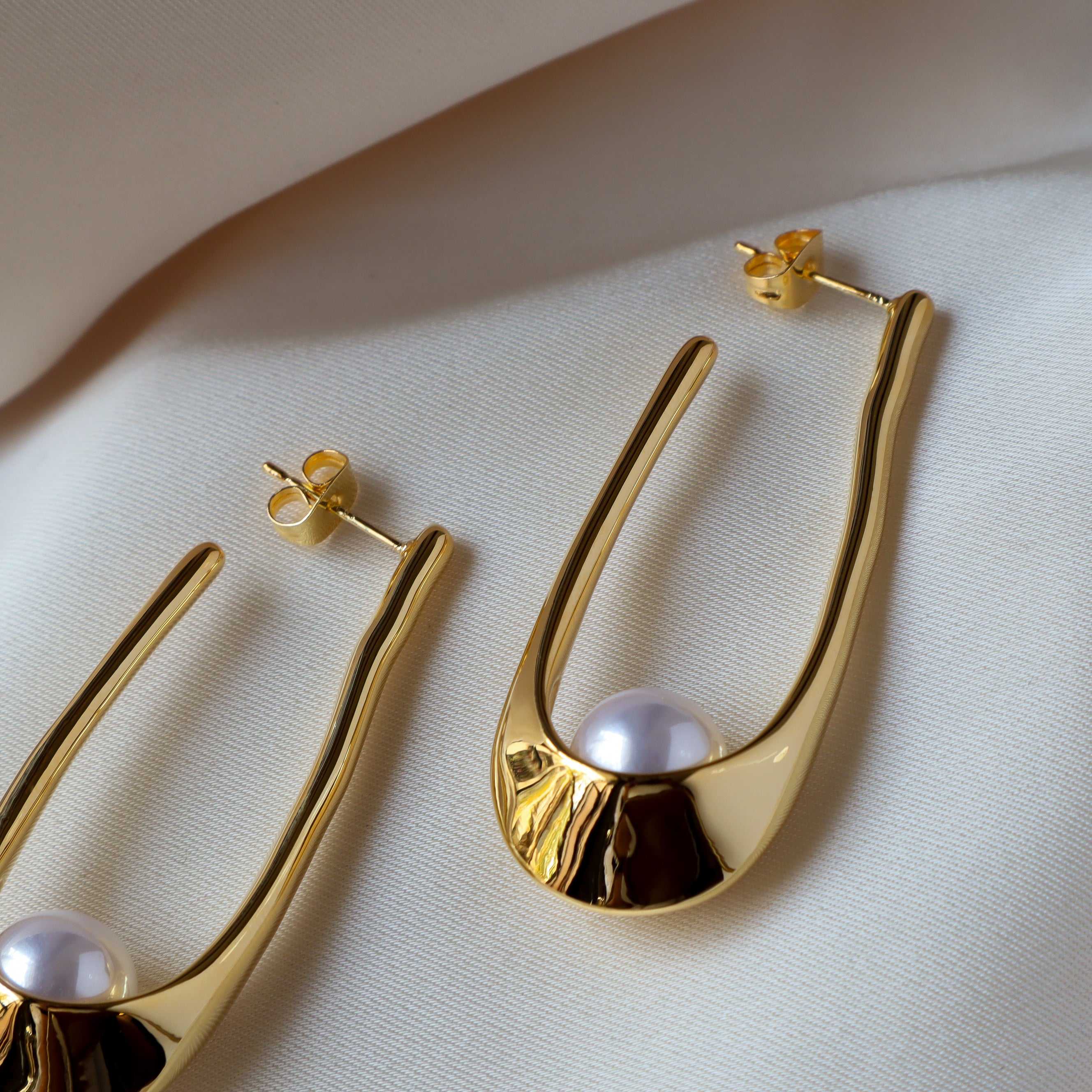 U Shaped Pearl 18K Gold Plated Hoops