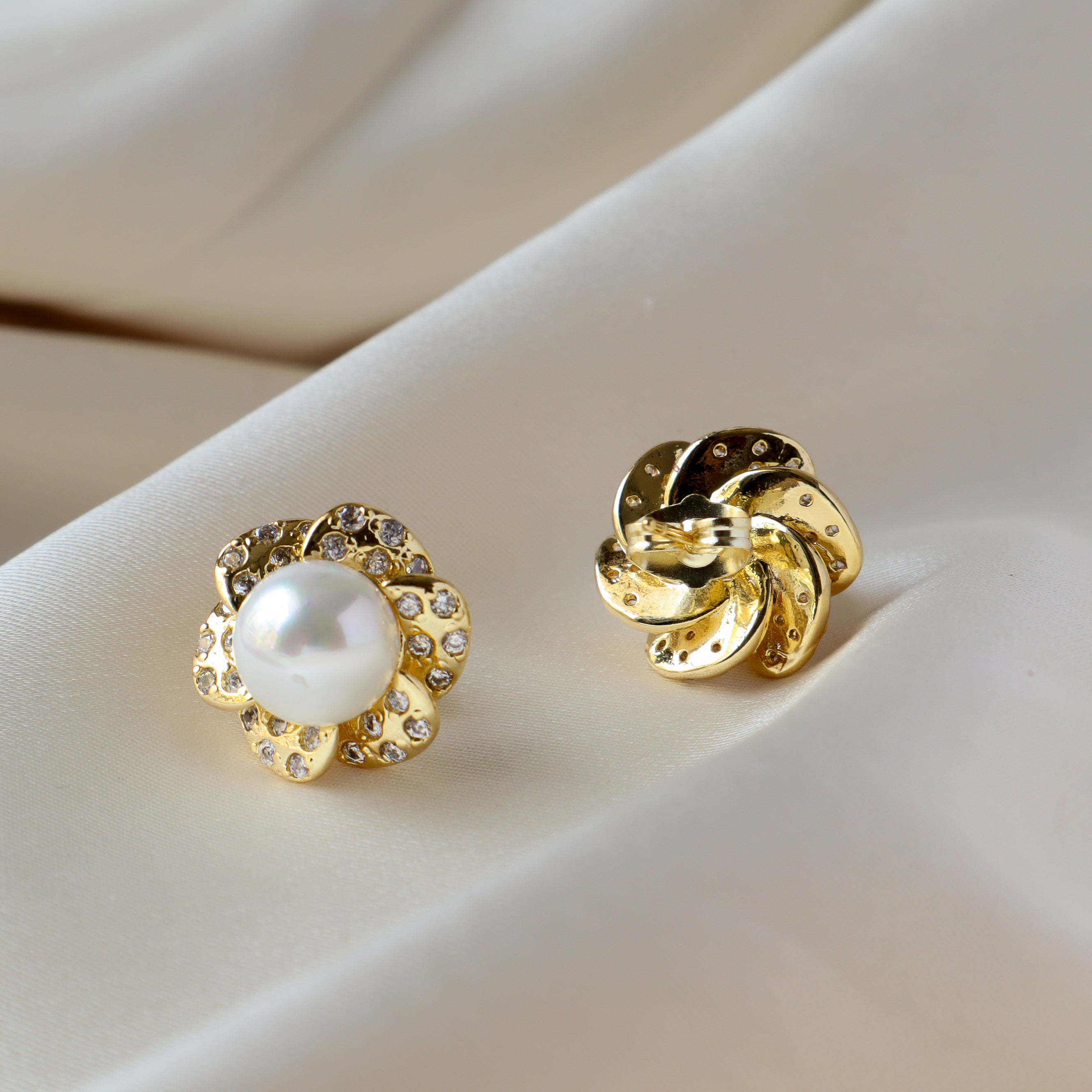 Pearl Flower 18K Gold Plated Earrings