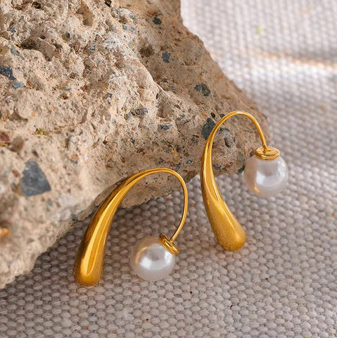 Classic Pearl Ear Shot 18K Gold Plated Earrings