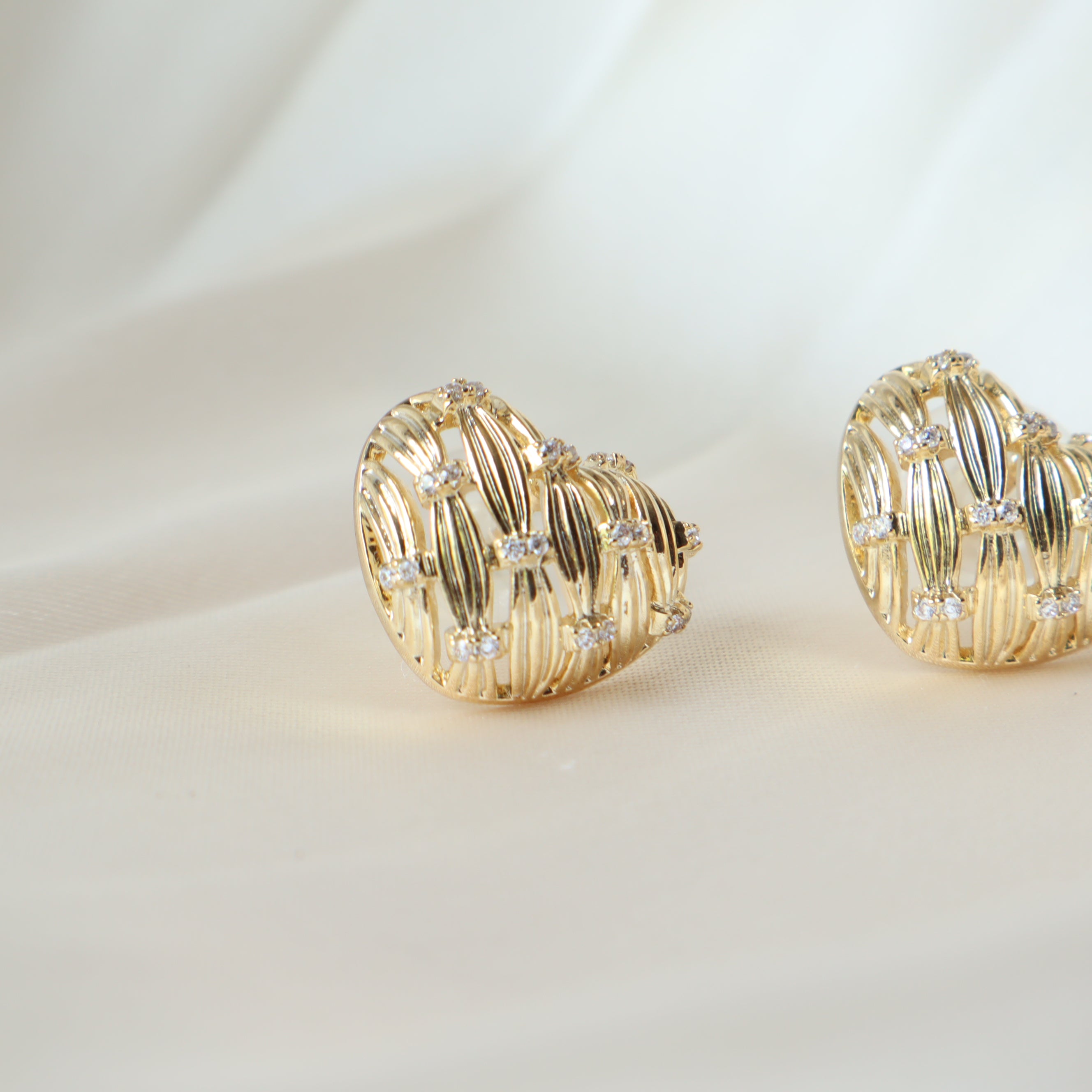 Heart Wire Studded 18K Gold Plated Earrings