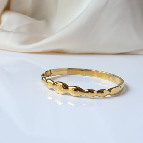 Wave 18K Gold Plated Bangle