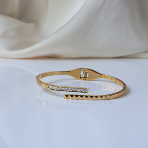 Brick Sleek 18K Gold Plated Bangle