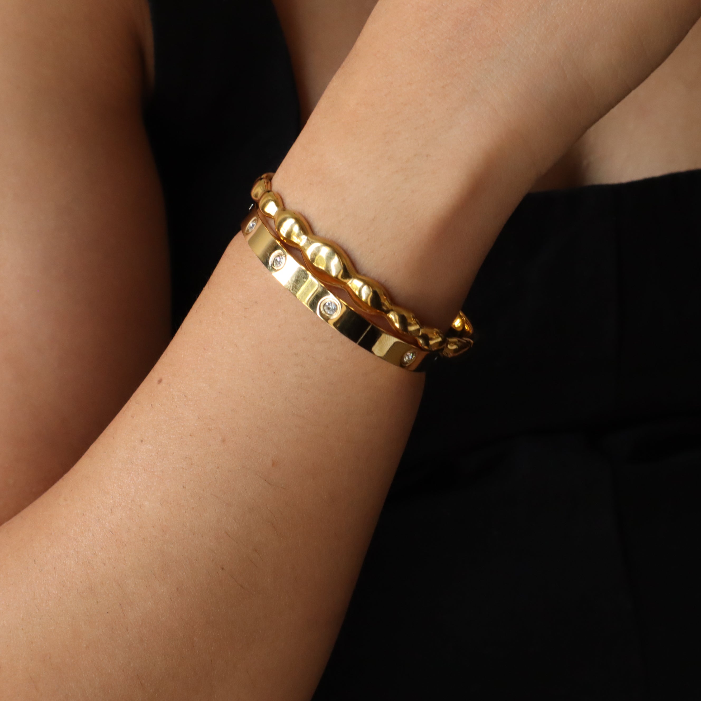 Wave 18K Gold Plated Bangle