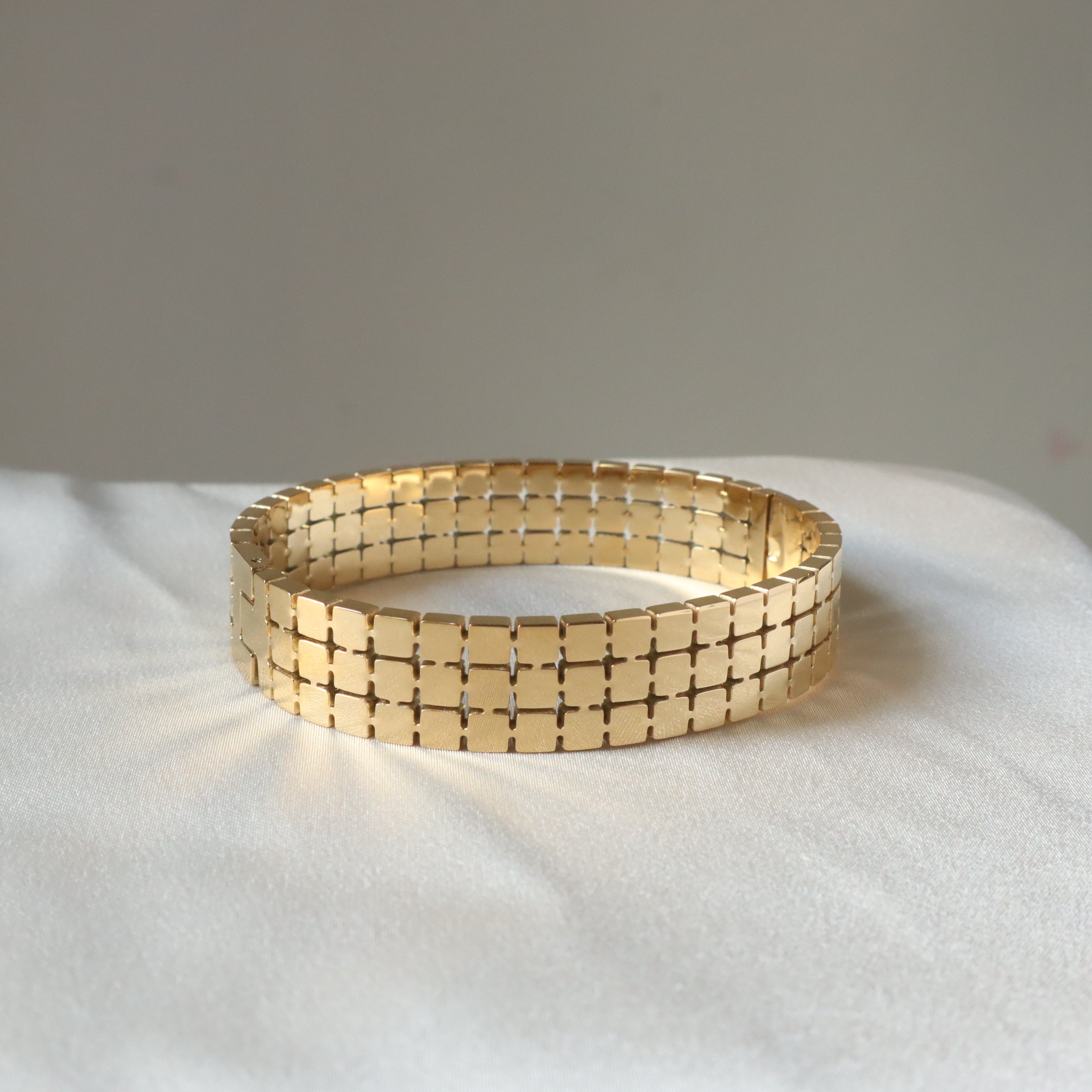 Block 18k Gold Plated Bangle