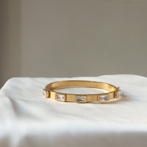 Baguette Linear 18K Gold Plated Bangle