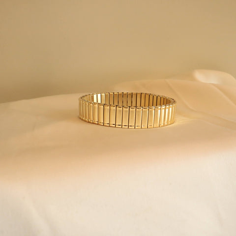 Sand Dune Coil Expandable 18K Gold Plated Bangle