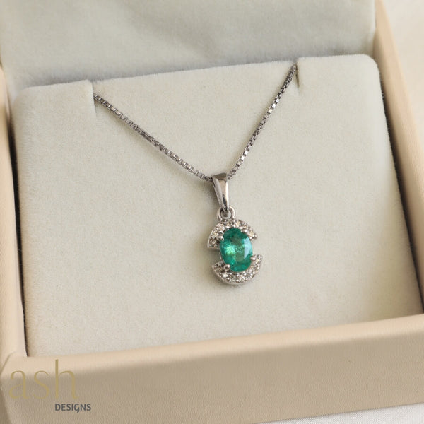 Emerald pendant with on sale diamonds